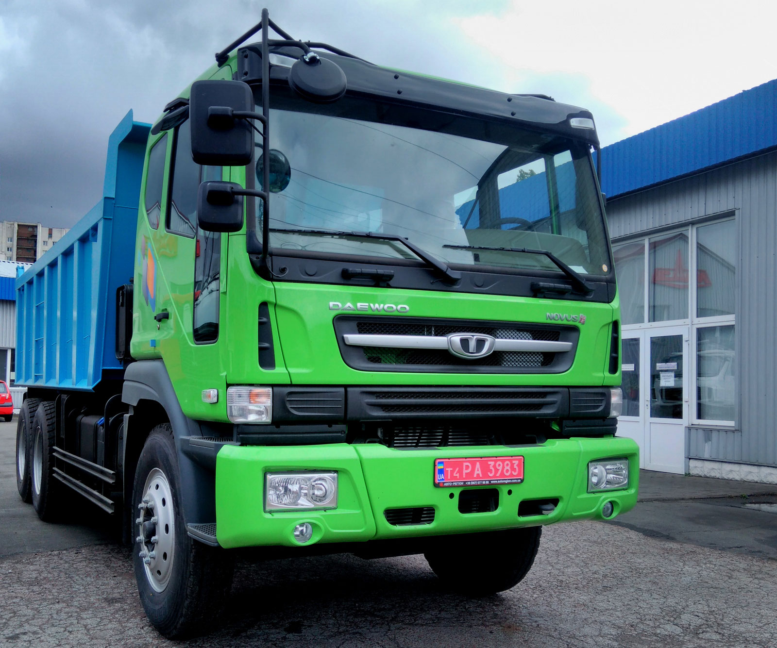 Самоскид Daewoo Novus 6x4