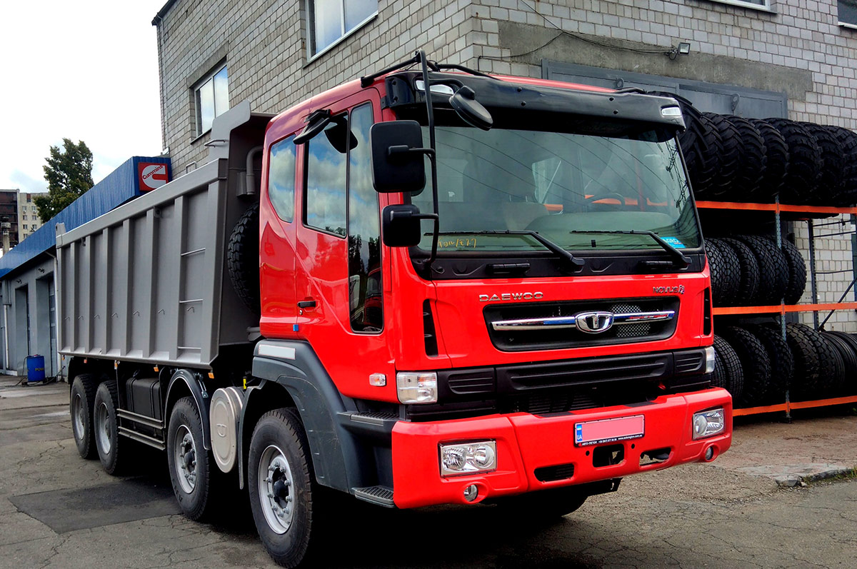 Самоскид Daewoo Novus 6x4