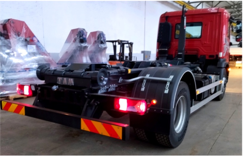 TAM T12-4700